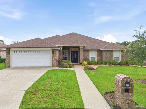 5860 Arch Ave, Pensacola, FL 32526