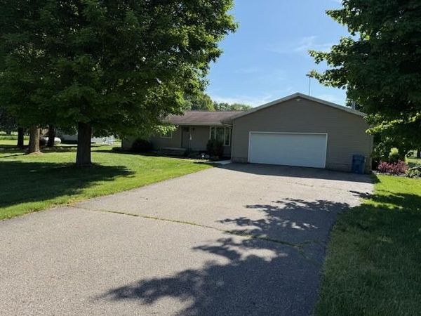 6934 1 1/2 Mile Road, East Leroy, MI 49051