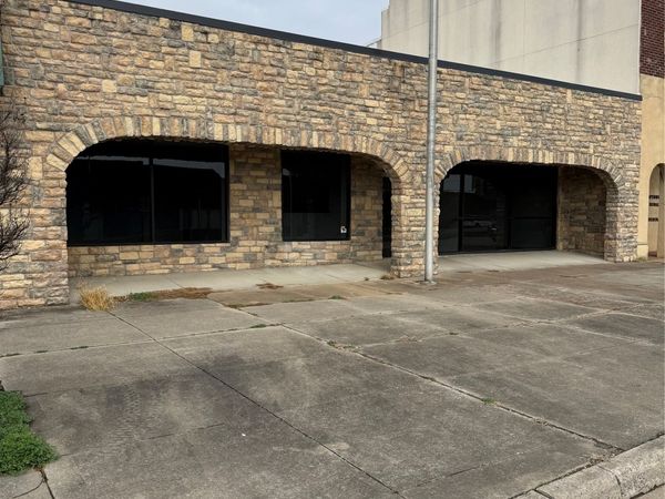 17 E Carl Albert , McAlester, OK 74501