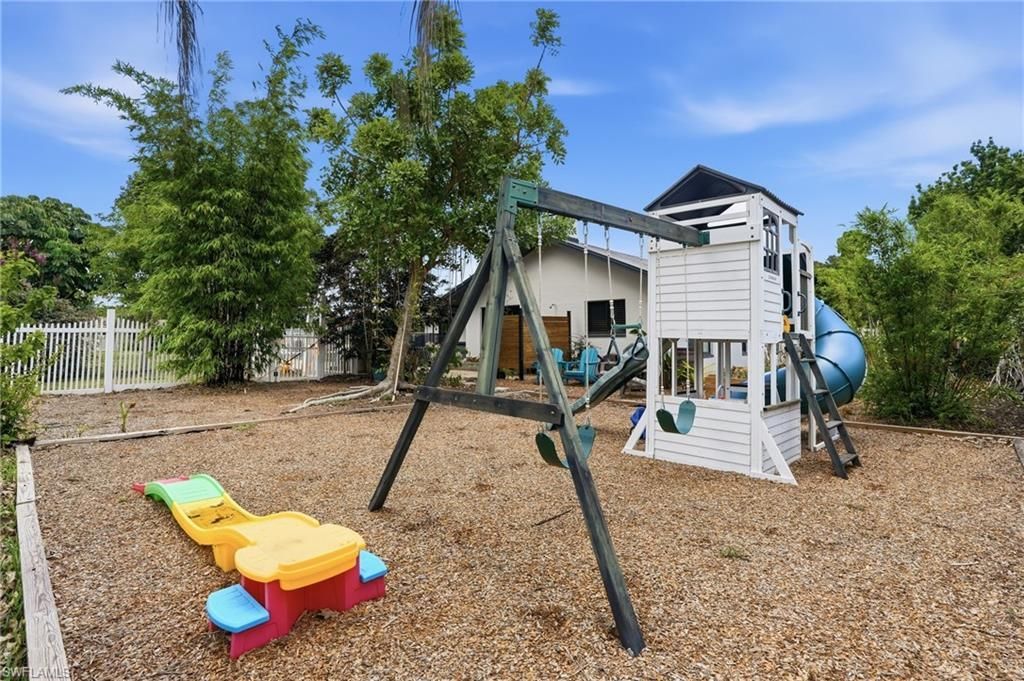 5837 Tallowood Cir, Fort Myers, FL 33919 Photo
