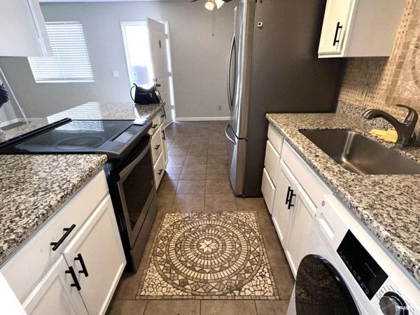 4717 E BELLEVIEW Street, Phoenix, AZ 85008