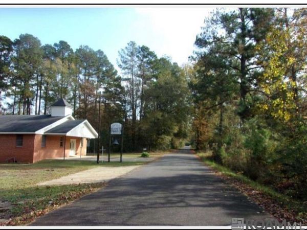 160 New Light Church Road, Pineville, LA 71360
