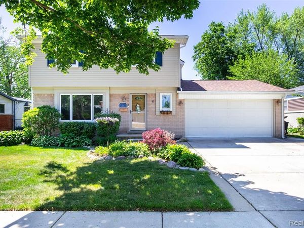 919 Elmsford Drive, Clawson, MI 48017