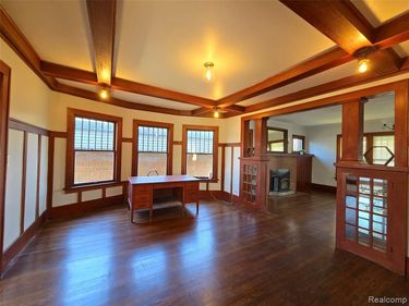26850 W 7 Mile Road , Redford Twp, MI 48240