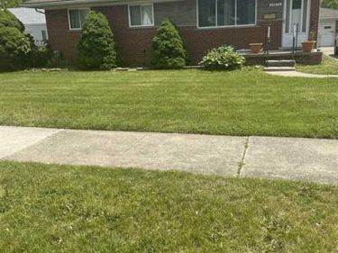 23672 Wellington Avenue, Warren, MI 48089