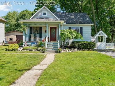 157 East Street, Oxford Vlg, MI 48371