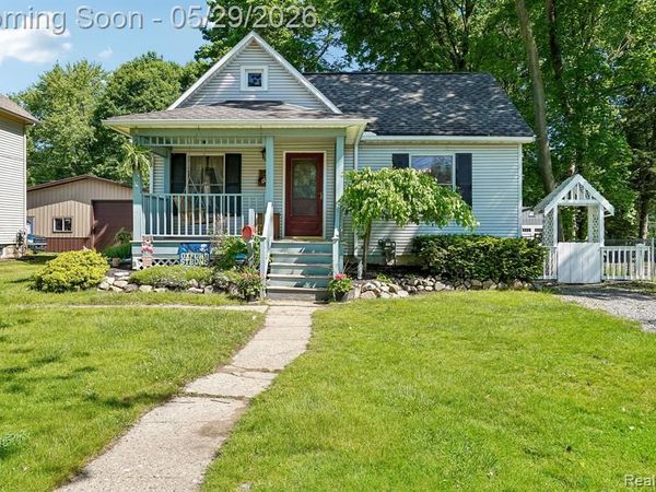 157 East Street, Oxford Vlg, MI 48371