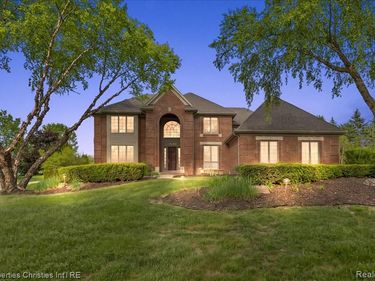 17258 Stonebrook Drive, Northville Twp, MI 48168