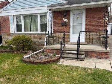 1829 WALNUT Street, Dearborn, MI 48124