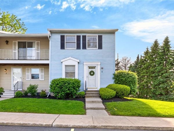 1 Southfield Drive , Webster, NY 14580