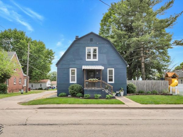 146 N Hickory Street , Manteno, IL 60950