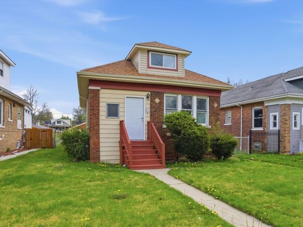 8533 S Rhodes Avenue, Chicago, IL 60619