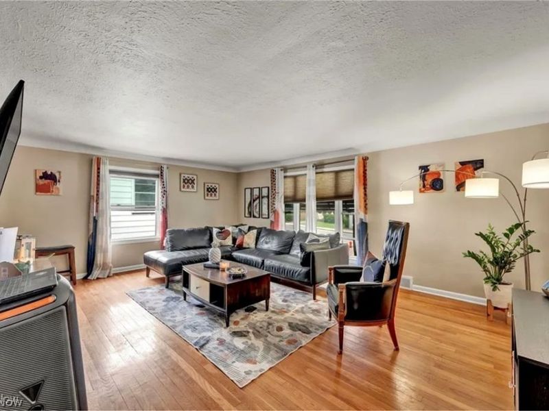 9309 Garfield Boulevard , Garfield Heights, OH 44125 Photo 7