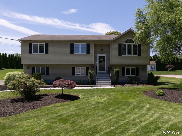 32 Angela, East Haven, CT 06512