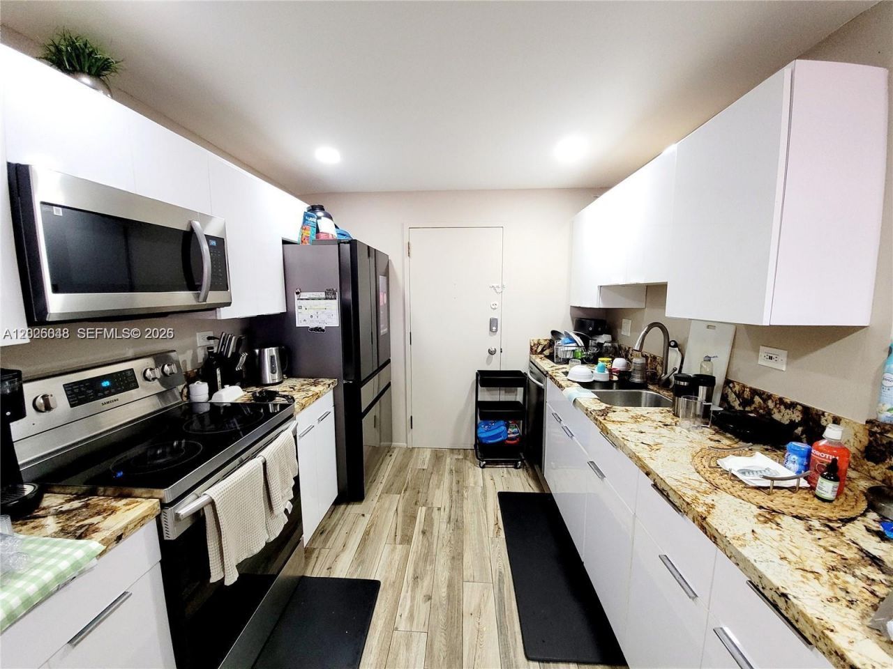 800 NE 195th St , Unit 720, Miami, FL 33179 Photo