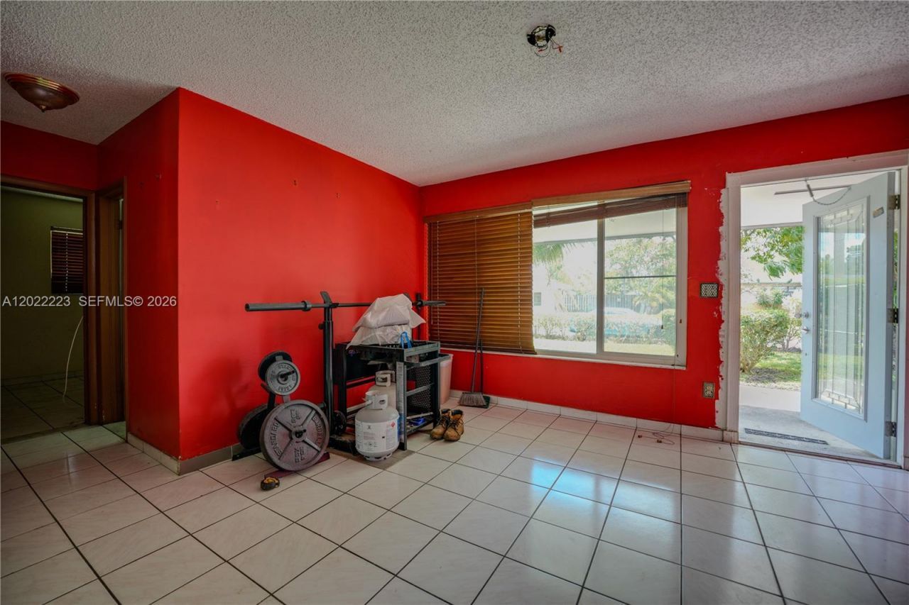 9921 SW 165th Ter , Miami, FL 33157 Photo