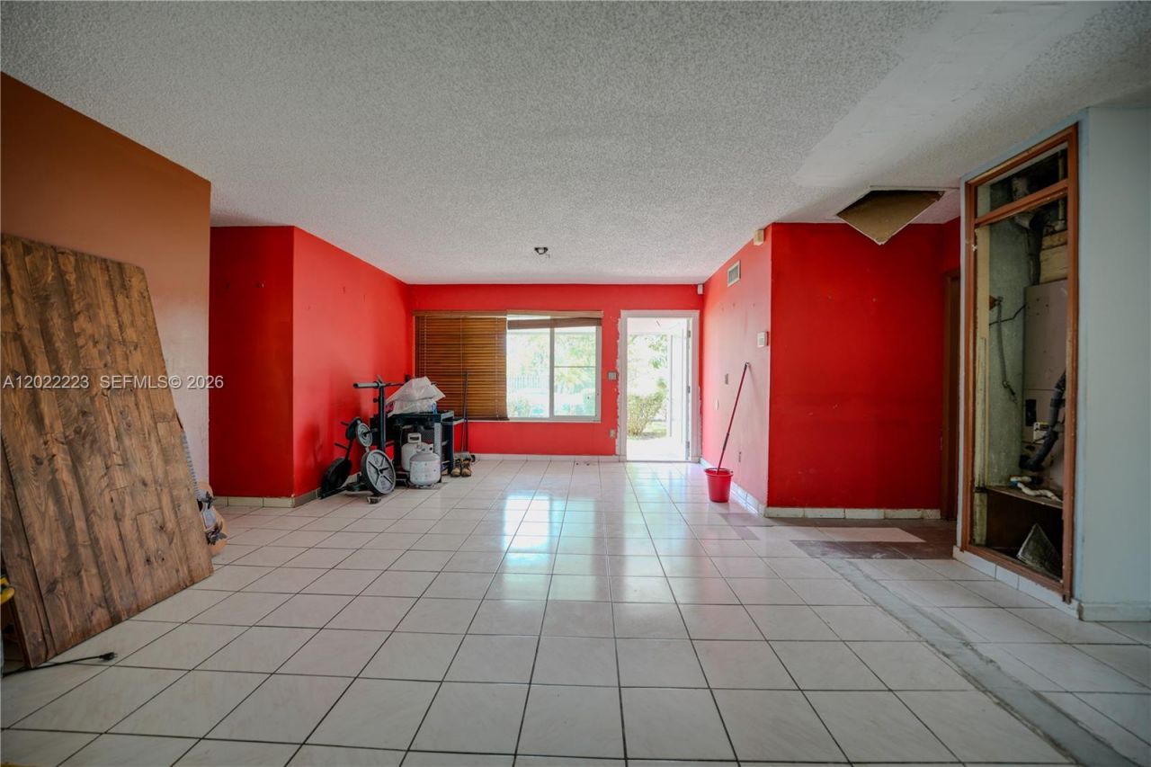 9921 SW 165th Ter , Miami, FL 33157 Photo