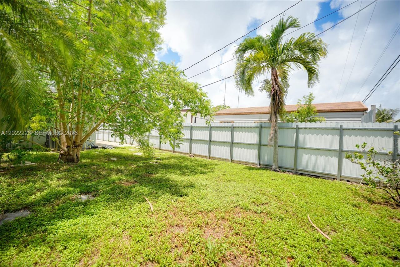 9921 SW 165th Ter , Miami, FL 33157 Photo