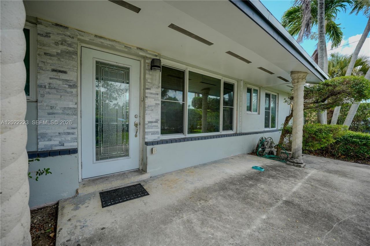 9921 SW 165th Ter , Miami, FL 33157 Photo
