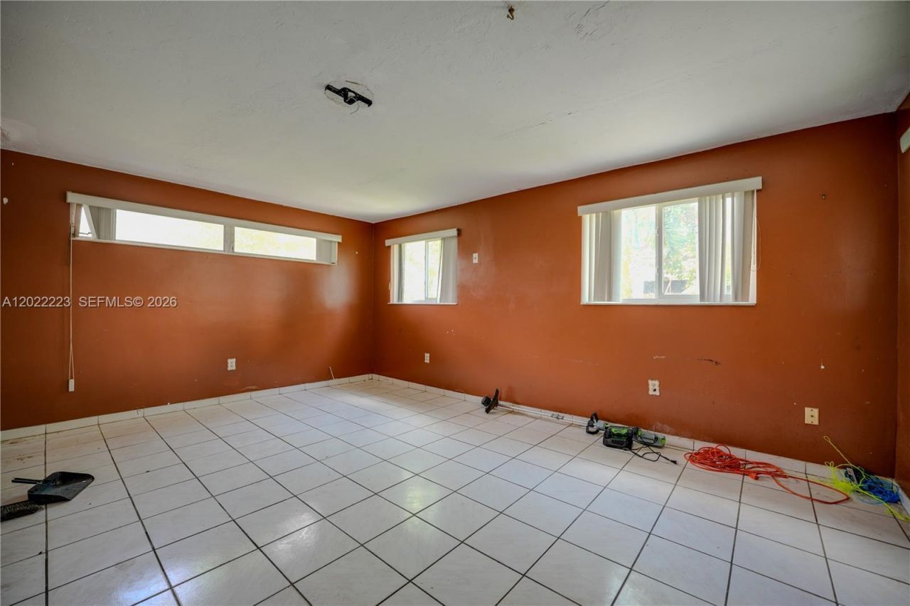 9921 SW 165th Ter , Miami, FL 33157 Photo