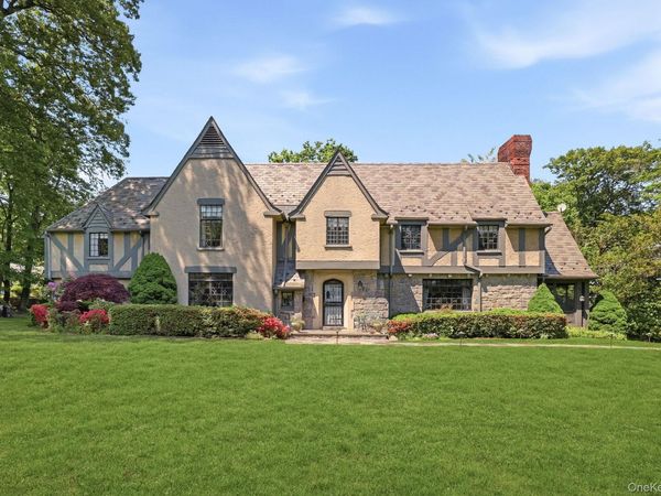 14 Overhill Road , New Rochelle, NY 10804