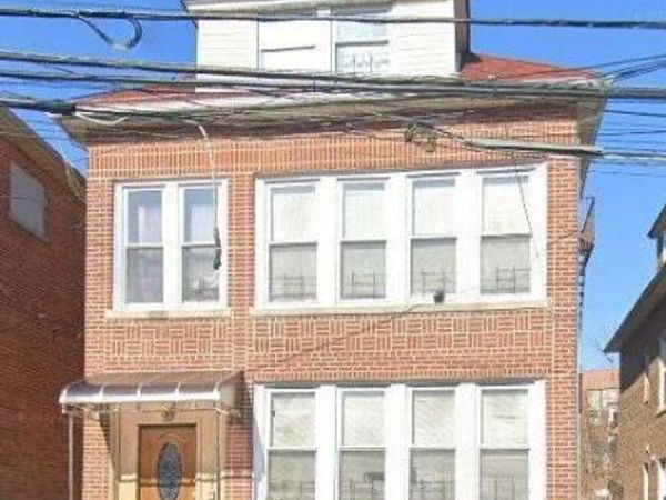 879 Cranford Avenue , Bronx, NY 10466