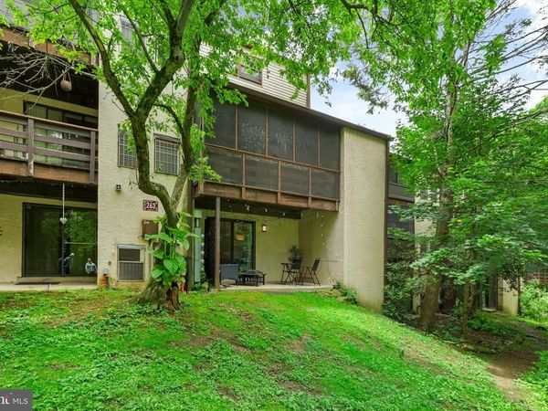 263 00 SHAWMONT AVENUE, Unit 9C2, PHILADELPHIA, PA 19128