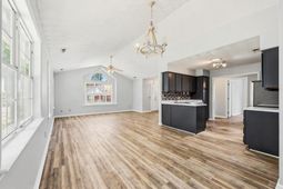 261 Gateway Dr.  photo 4