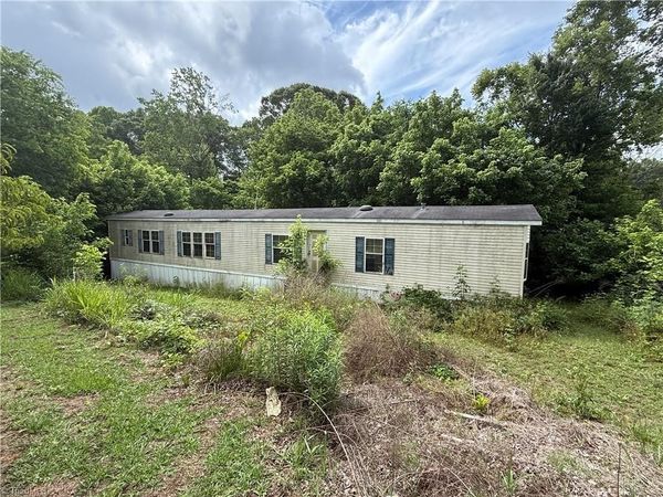175 Clearview Street , Lexington, NC 27295