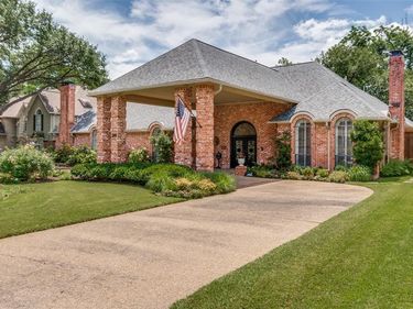 6822 Meadow Road, Dallas, TX 75230