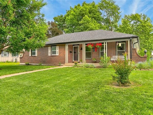 600 N Park Drive, Belton, MO 64012