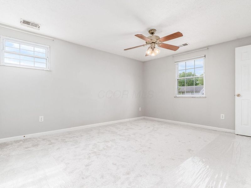 471 Doverwood Drive, Reynoldsburg, OH 43068 Photo 12