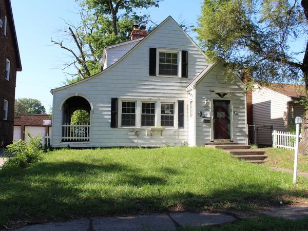 306 Elizabeth Street , Calumet City, IL 60409
