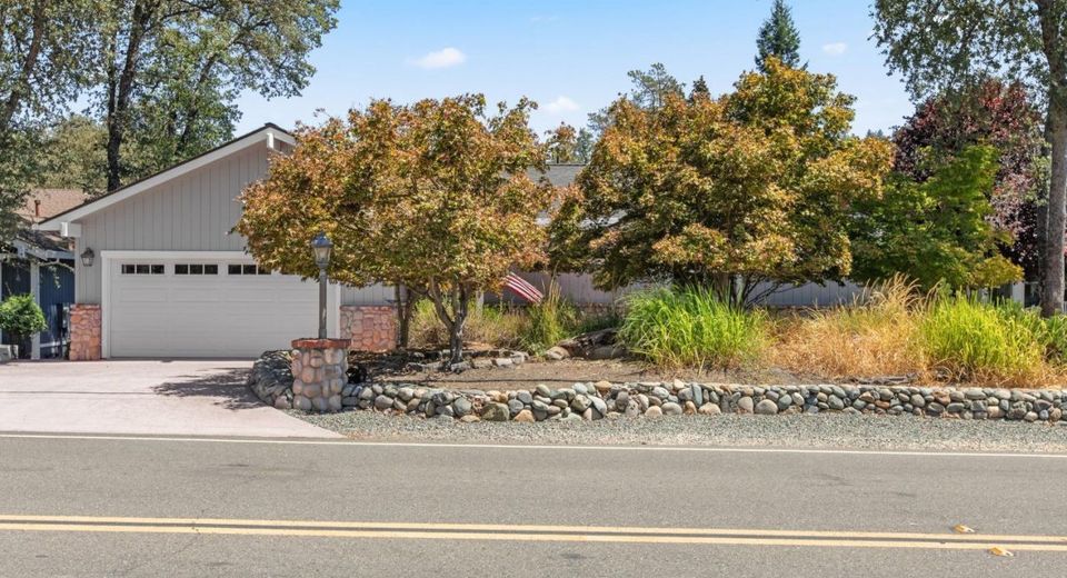 17993 Jayhawk Dr, Penn Valley, CA 95946 Photo