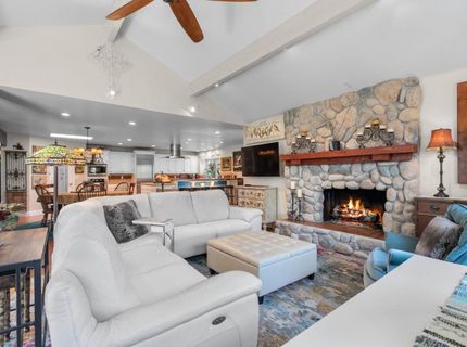 17993 Jayhawk Dr, Penn Valley, CA 95946 Photo