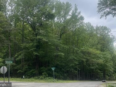 WEST LEE WAY , MONTROSS, VA 22520