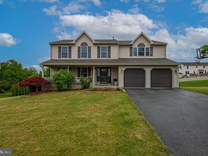 105 Kettle Lane, Douglassville, PA 19518 Main Photo