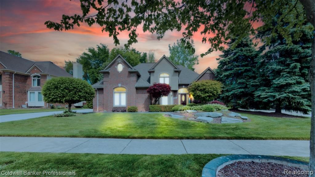 43662 Vintners Place Drive, Sterling Heights, MI 48314 Main Photo