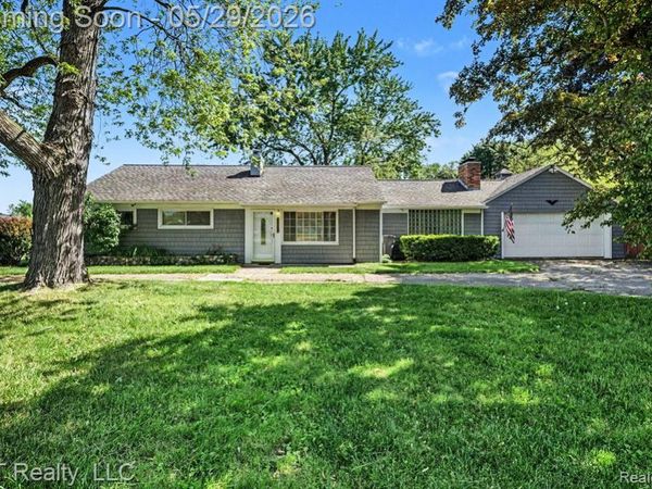 21021 Wendell Street, Clinton Twp, MI 48036