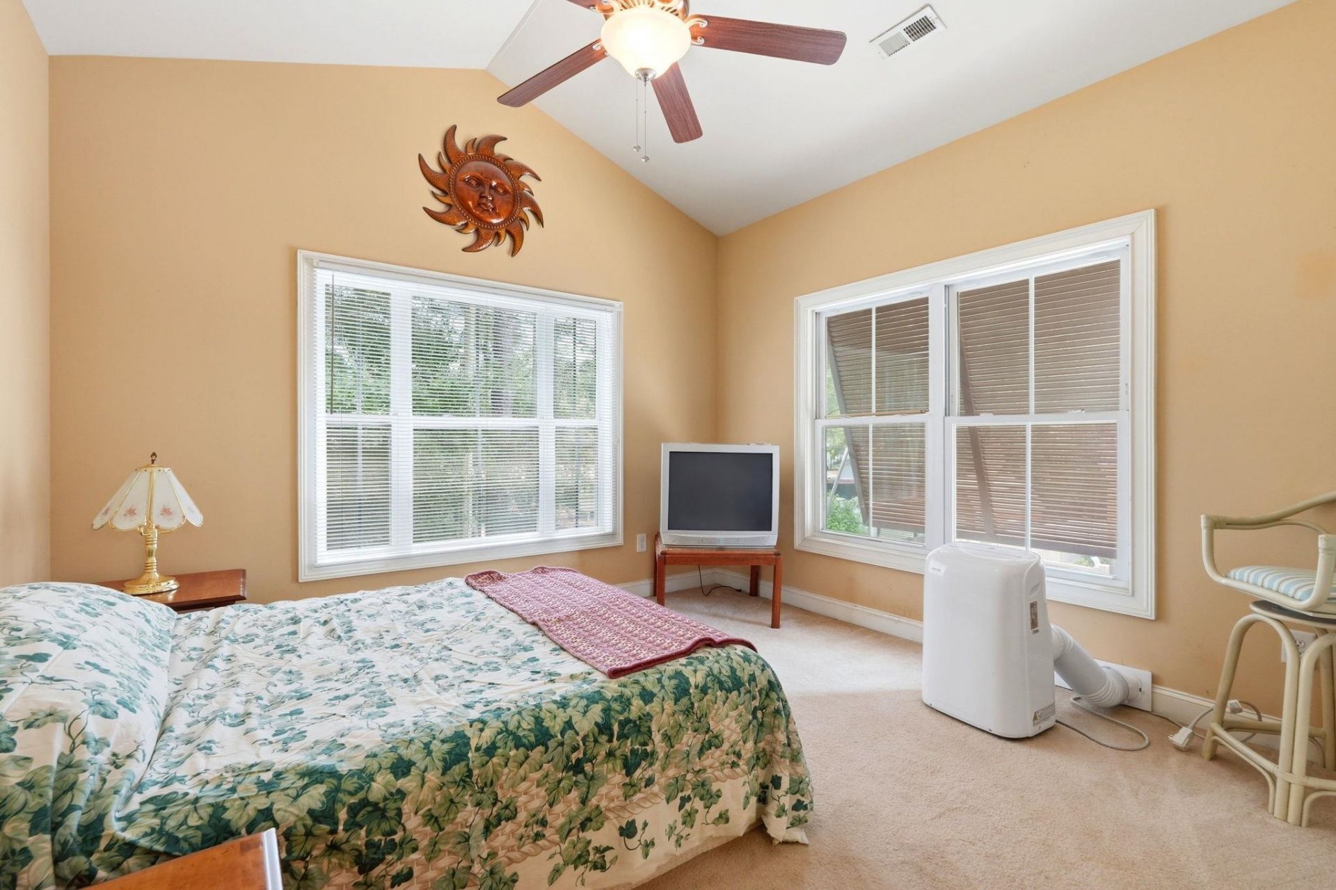 577 Sunnyside Ave.  Photo 19