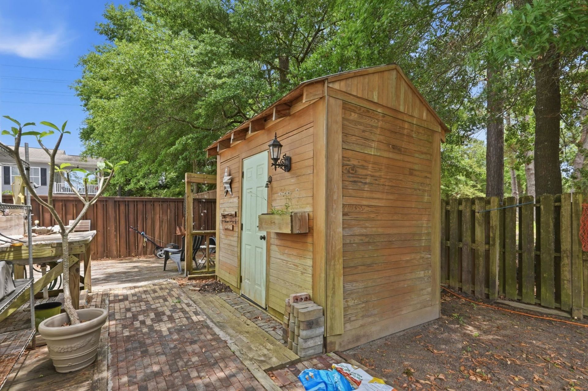 577 Sunnyside Ave.  Photo 30
