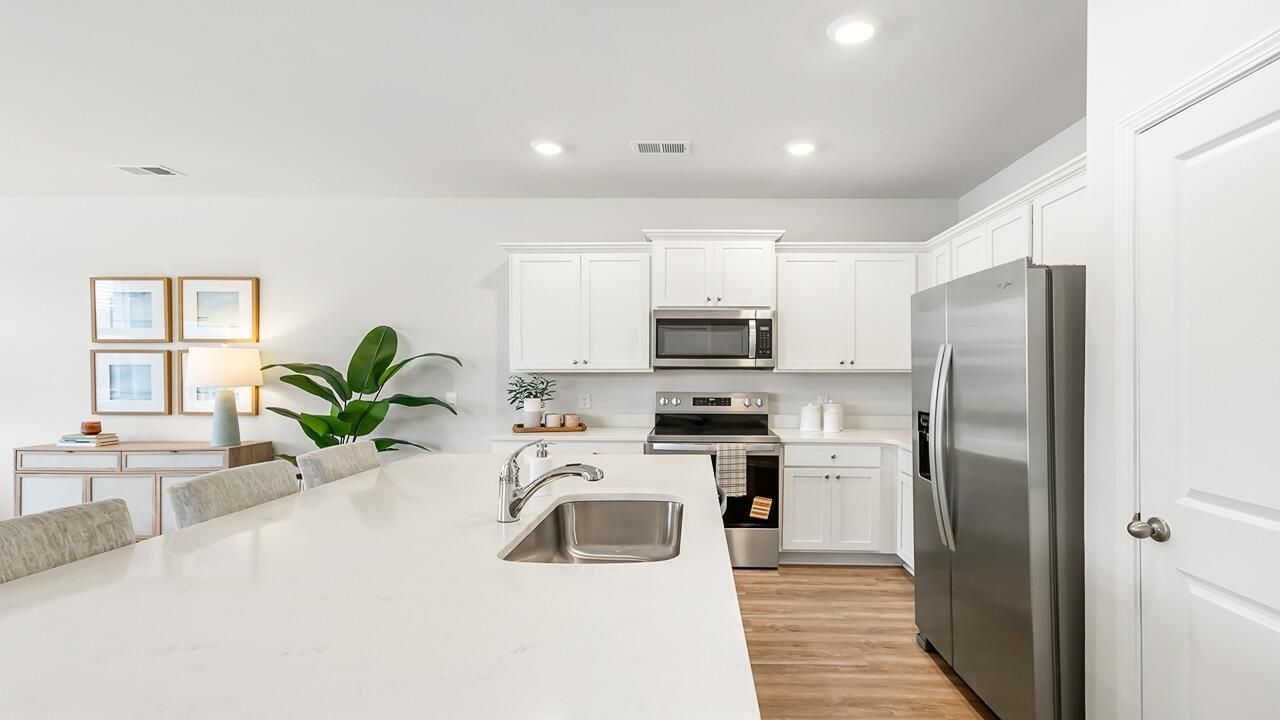 715 Galivant Drive Photo 12
