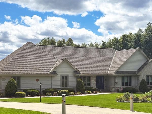N53W27843 Hanover Hill ROAD, Sussex, WI 53089