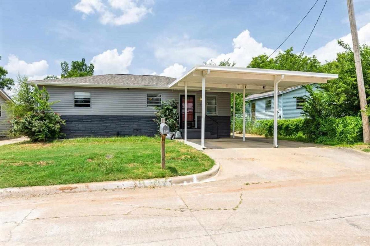1719 SW 12th St, Lawton, OK 73501 Main Photo