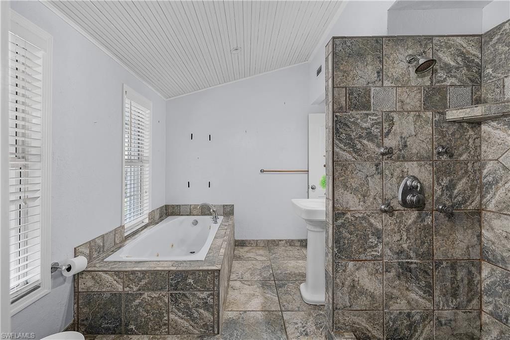 10545 Habitat Trl, Bokeelia, FL 33922 Photo