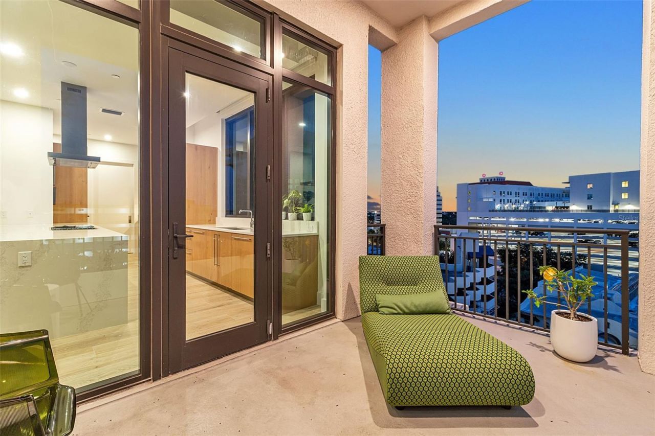 33 S Palm Avenue, Unit 701, Sarasota, FL 34236 Photo