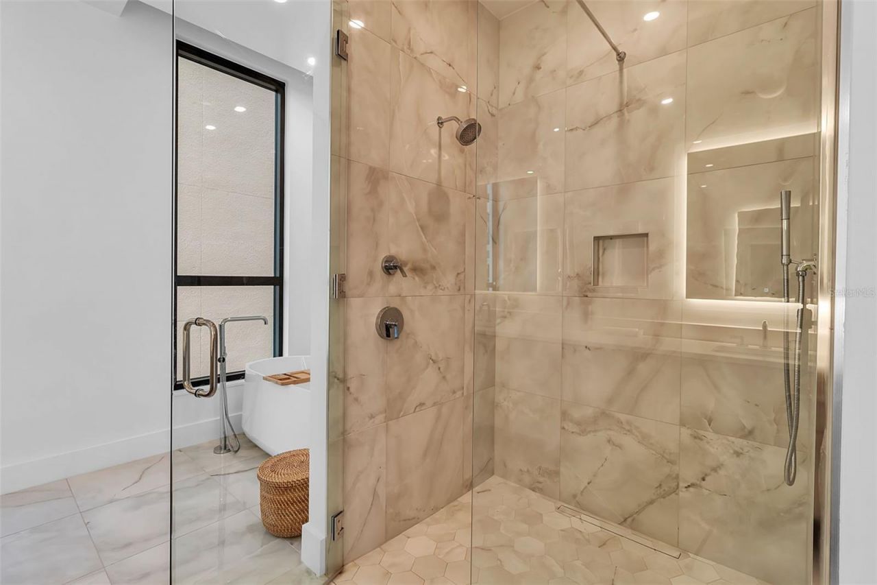 33 S Palm Avenue, Unit 701, Sarasota, FL 34236 Photo