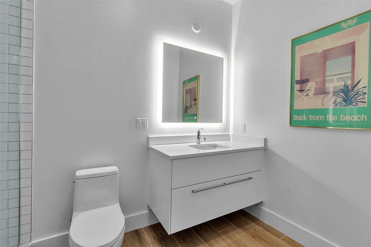 33 S Palm Avenue, Unit 701, Sarasota, FL 34236 Photo