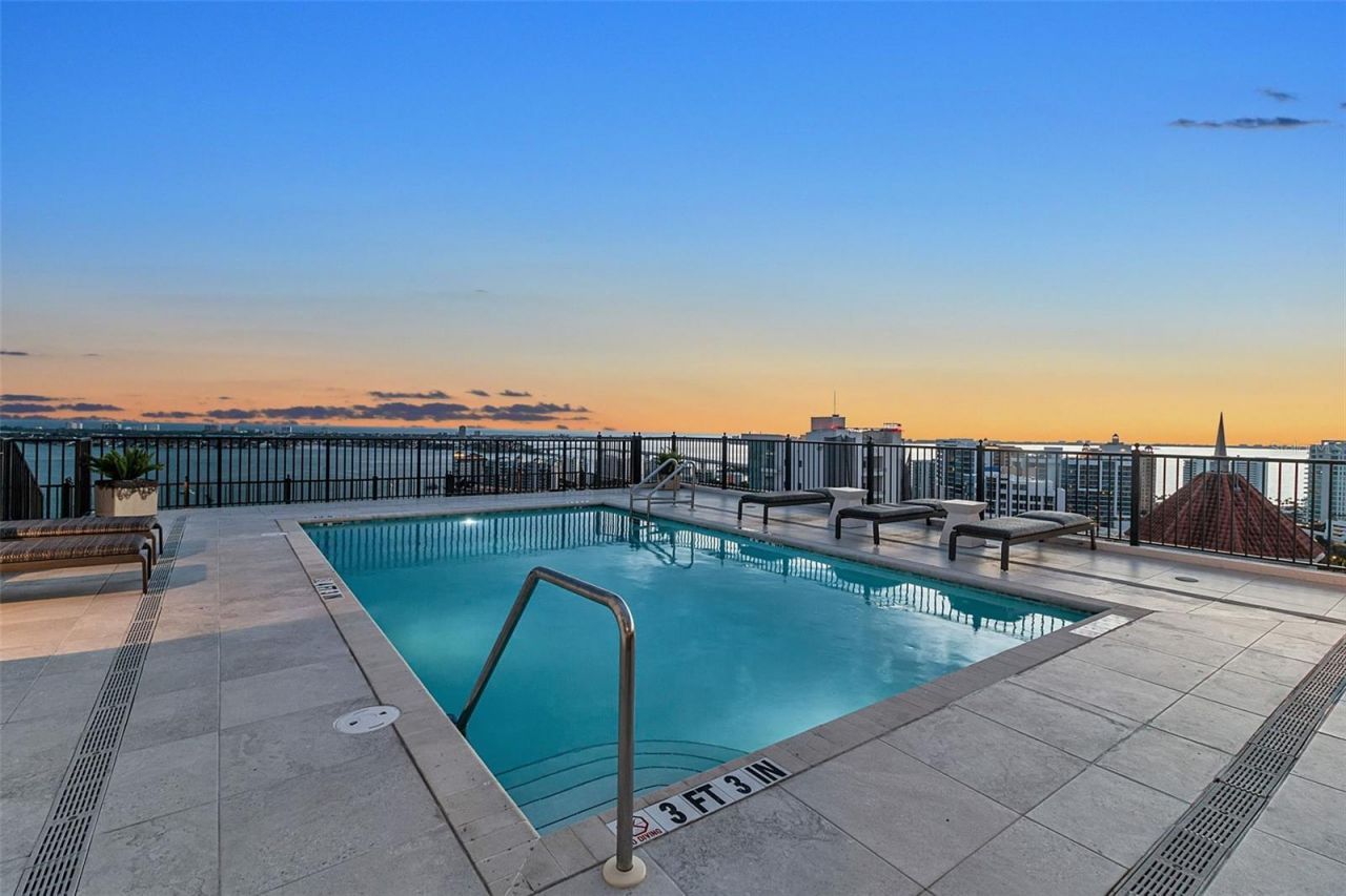 33 S Palm Avenue, Unit 701, Sarasota, FL 34236 Photo