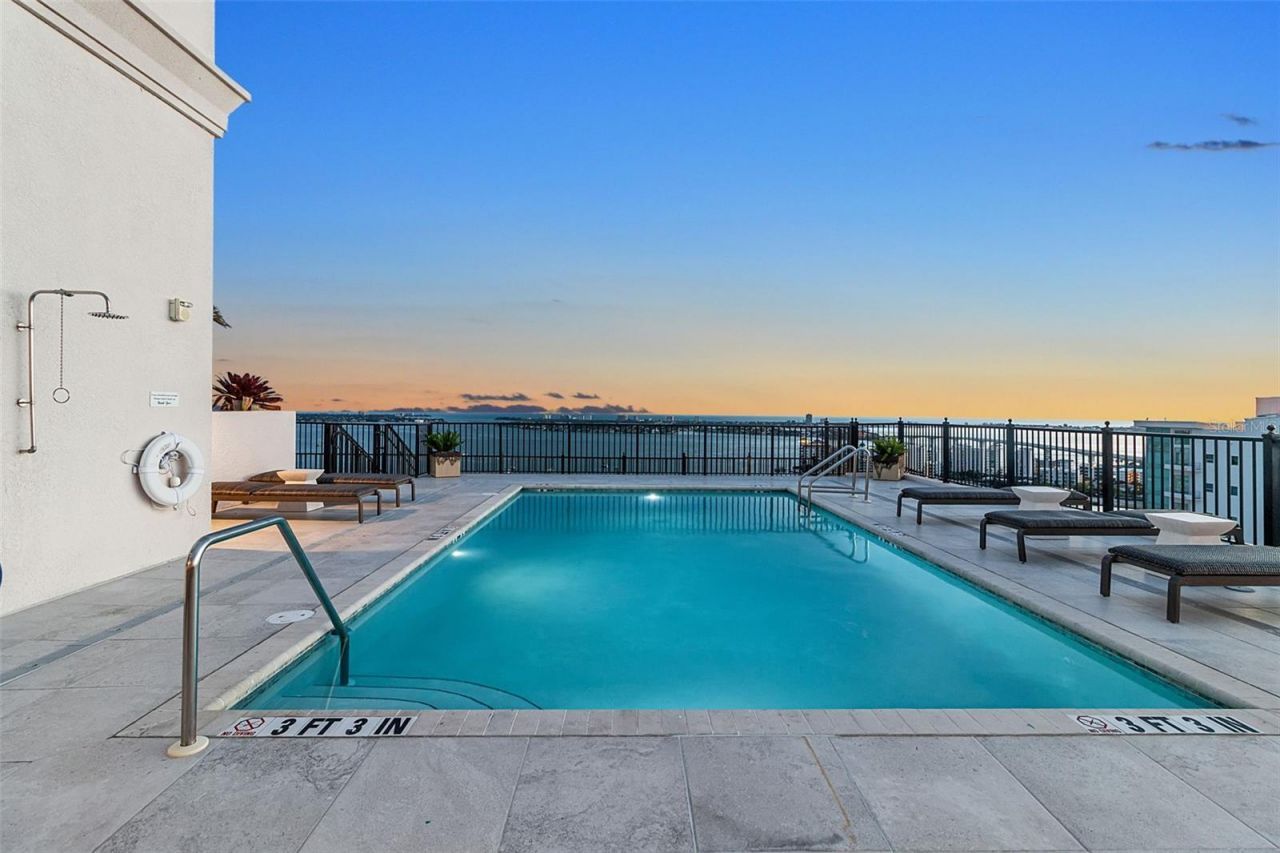 33 S Palm Avenue, Unit 701, Sarasota, FL 34236 Photo